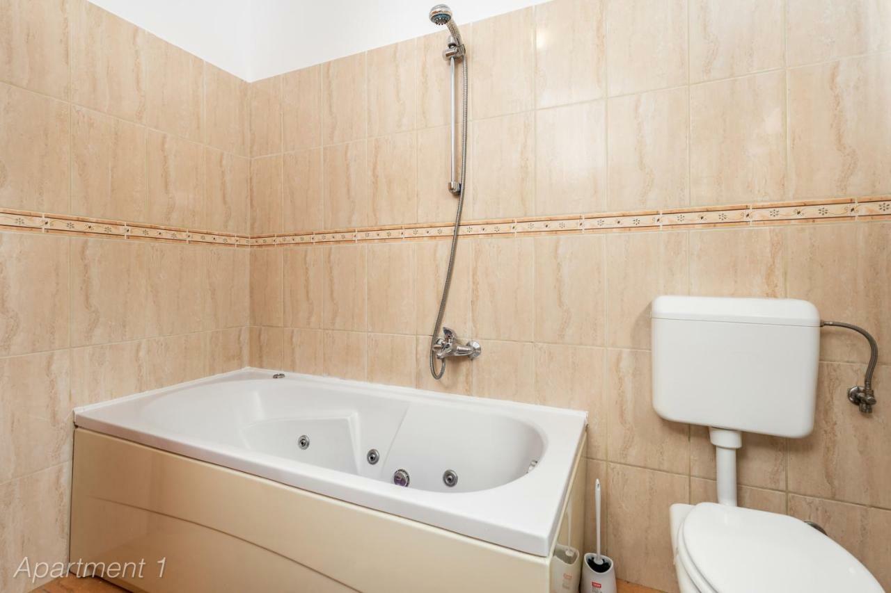 Apartments Rumac Опатія Екстер'єр фото